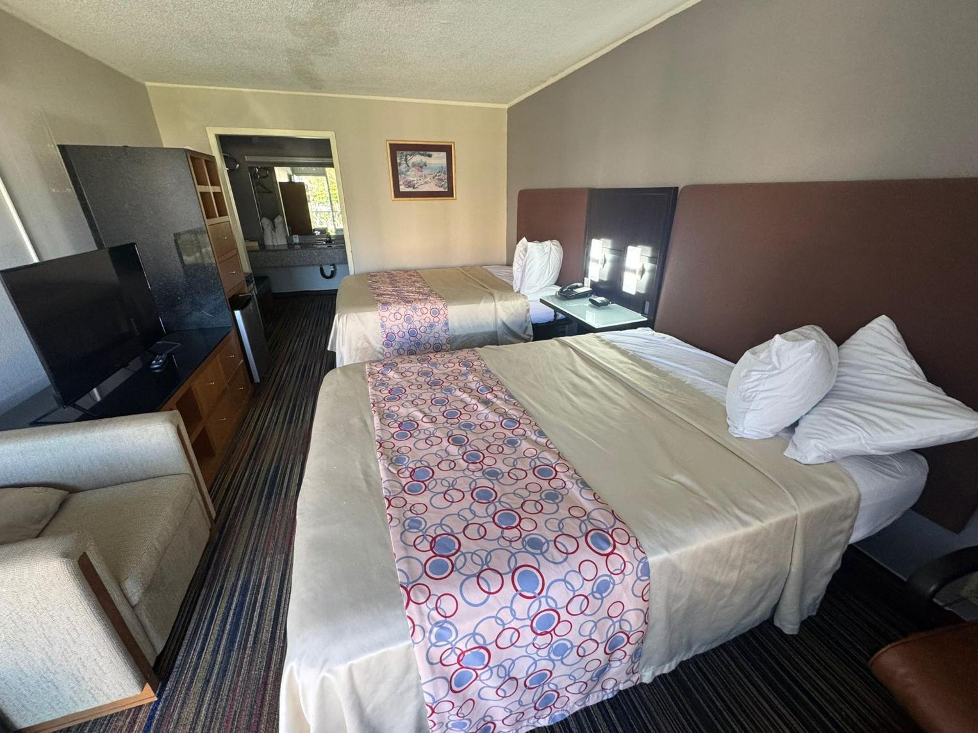 Discovery Inn Lafayette Εξωτερικό φωτογραφία
